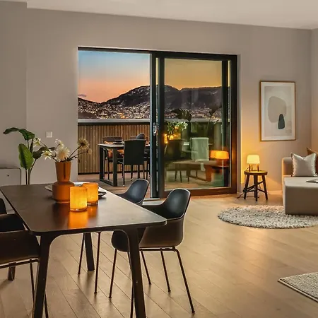Pent House In *