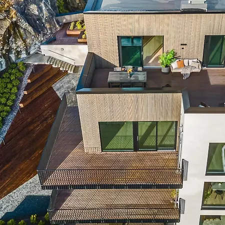 Pent House In Apartment